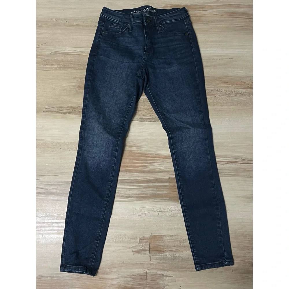 Universal Thread High Rise Skinny Jeans Blue Size 2/26S